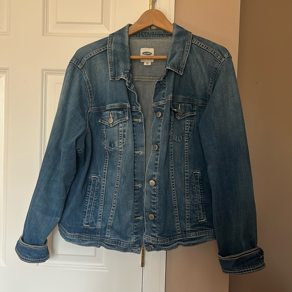 Old Navy (XXL) medium wash denim jacket